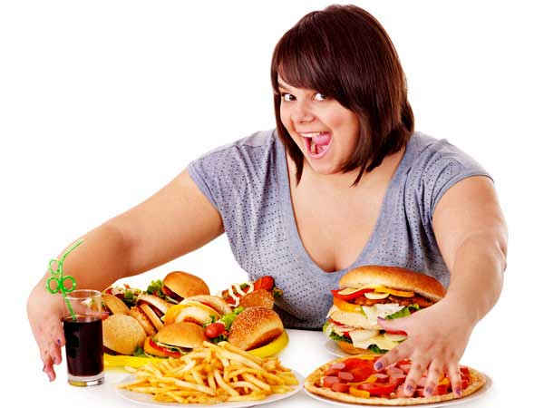 thói quen xấu trước khi đi ngủ khiến bạn tăng cân