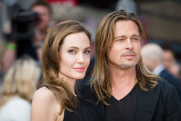 Brad Pitt và Angelina Jolie chia tay vì người thứ ba?