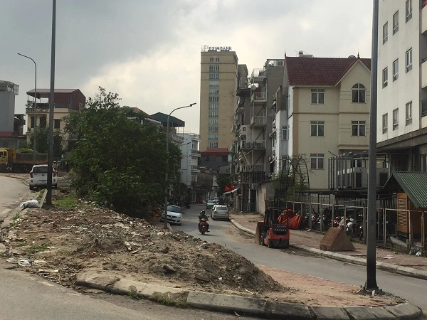 Phản hồi bài báo:  “Bãi rác lớn trên phố mới – Chính quyền cơ sở ở đâu?”