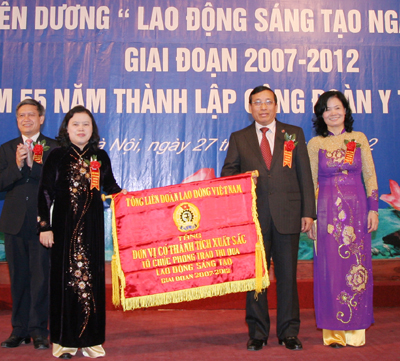 Tuyên dương 126 lao động sáng tạo ngành y tế giai đoạn 2007 - 2012 1
