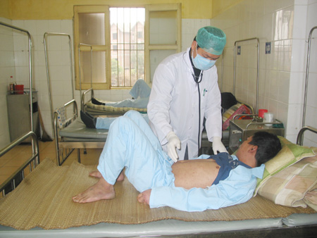 Ðiều trị sớm HIV/AIDS, giảm khả năng lây nhiễm 2