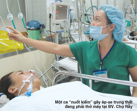 Tự làm hại thực quản vì... dị vật 1 Tự làm hại thực quản vì... dị vật 1