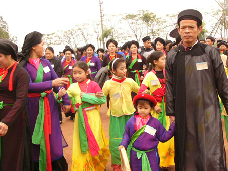Chờ đợi “bàn tay thép” 1 Chờ đợi “bàn tay thép” 1