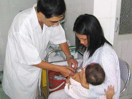Điều trị lao cho trẻ em và những khó khăn khi dùng thuốc 2