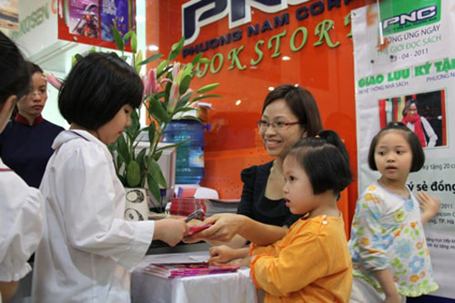 PR văn học thời sách ế ẩm 2