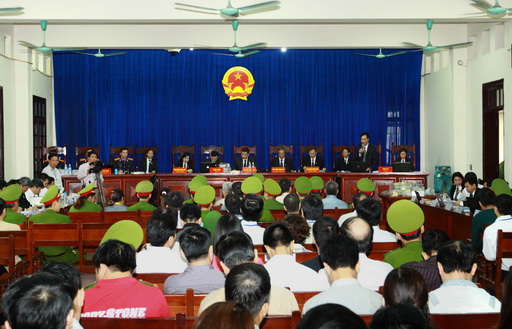 Các bị hại từ chối bồi thường 1 Các bị hại từ chối bồi thường 1