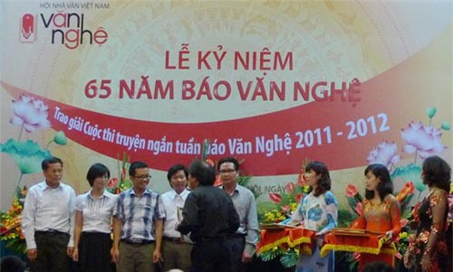 Xuất hiện nhiều cây bút mới giàu nội lực 1