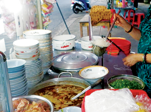 Hà Nội, có hay không nước phở bẩn? 1