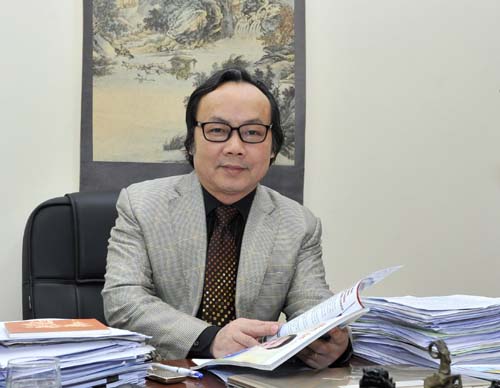 Cả ban mai lẫn nắng  chiều trả em 1