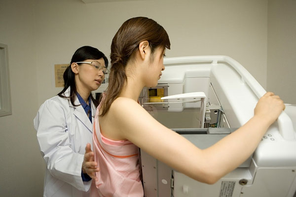 Ung thư vú và thai nghén: Những điều cần biết 2 Ung thư vú và thai nghén: Những điều cần biết 2