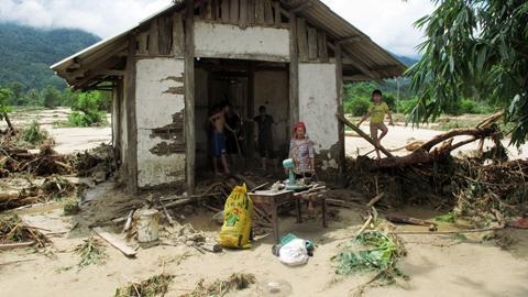 Huy động lực lượng tại chỗ để giúp dân 1