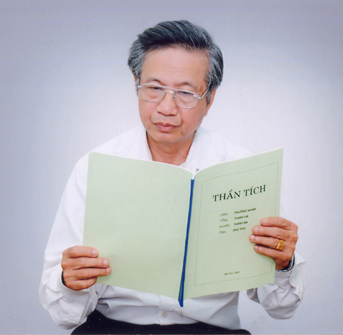 Phát hiện bản Thần tích 441 năm ở Phú Thọ 1 Phát hiện bản Thần tích 441 năm ở Phú Thọ 1