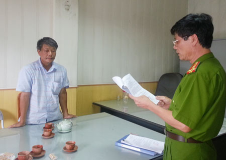 Bắt giam Phó TGĐ Công ty cơ khí Quang Trung 1
