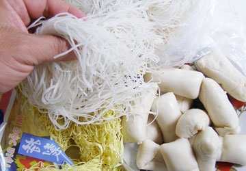 Mì căn, hủ tiếu khô chứa chất gây sỏi thận 1