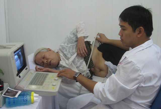 Người dân không phải đi khám xa nhờ phòng khám chữ thập đỏ 5