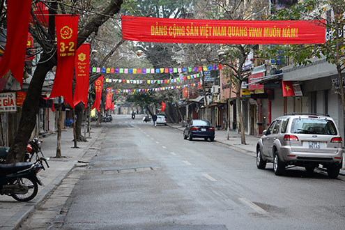 Phố phường vắng lặng mùng 1 Tết 2