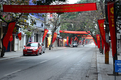 Phố phường vắng lặng mùng 1 Tết 3
