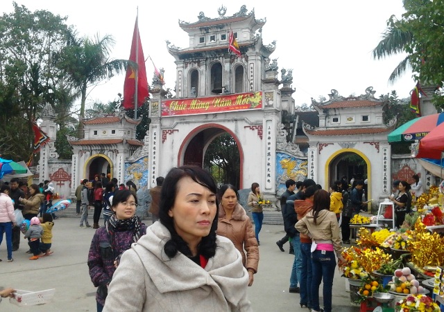 Nô nức đi lễ chùa đầu năm cầu may 1