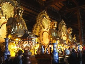 Phó Thủ tướng đánh trống khai hội chùa Bái Đính 1