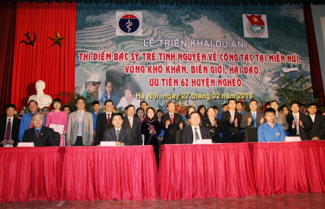 Bác sĩ trẻ xung kích: Tất cả vì sức khỏe nhân dân 4