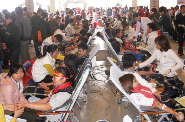 Năm 2013, có thể đạt con số kỷ lục 1 triệu đơn vị máu 1