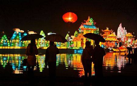 Không khí Tết ngập tràn khắp châu Á 18