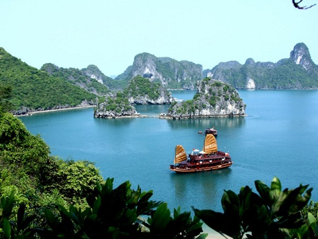 Hạ Long lọt top 100 chuyến đi "nên có trong đời" 1