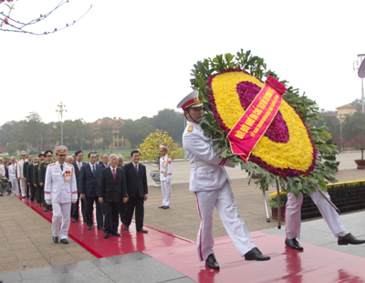 Lãnh đạo Đảng, Nhà nước viếng Chủ tịch Hồ Chí Minh 1