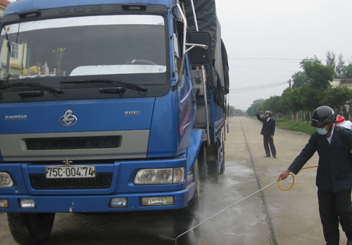 Tạm giữ 15 tấn xương động vật... có dòi 1