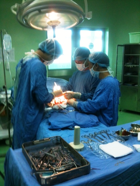 Lần đầu tiên phẫu thuật chỉnh sửa giới tính thành công 1