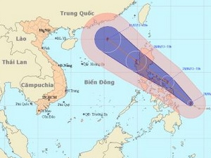 Bão Rumbia đổ bộ, biển Đông lại dậy sóng 1