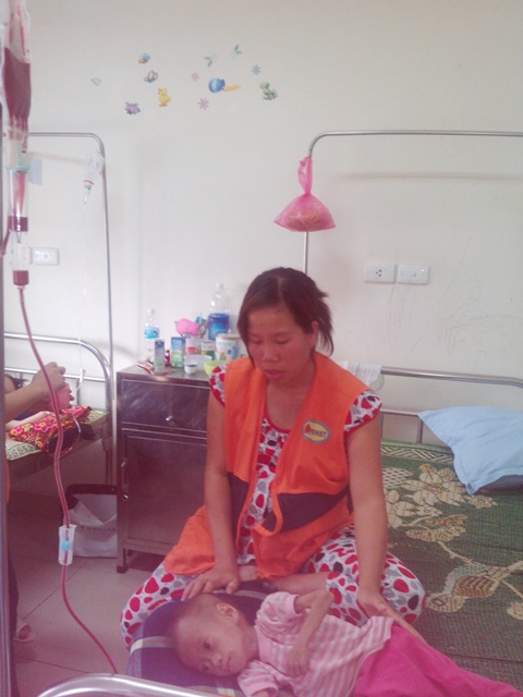 Hãy giúp cho em bé này được sống! 5
