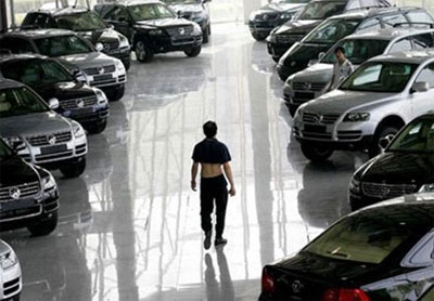 Hạ thuế, giảm giá 100 triệu ôtô vẫn ế	 1