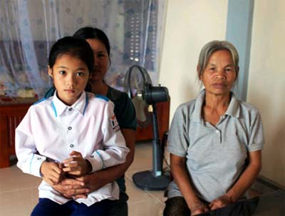 Ly kỳ bé gái 8 tuổi bị bắt cóc rồi được trả về tận nhà	 1