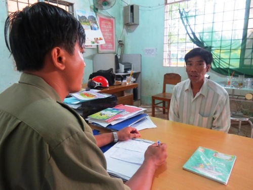 Ăn gan cóc, em chết, chị nguy kịch 1