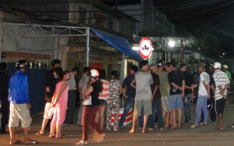 Điên cuồng đâm bạn gái 12 nhát dao 1