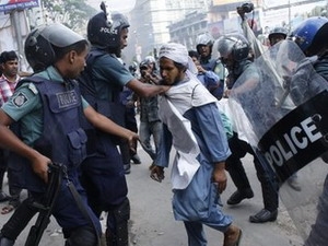 Bùng phát bạo loạn đẫm máu tại thủ đô Bangladesh 1