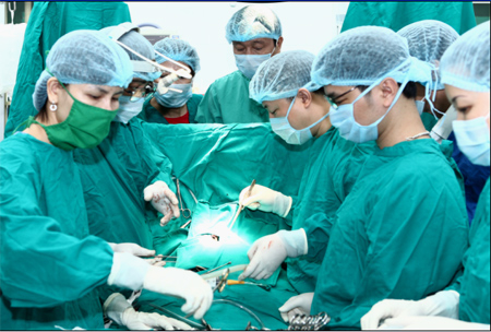 Đắng lòng cha mẹ không biết con là trai hay gái 1
