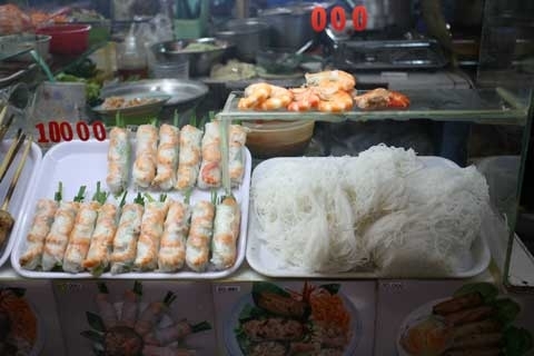 Hàng bún Sài Gòn tan tác vì nghi án nhiễm độc 1