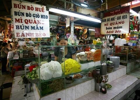 Hàng bún Sài Gòn tan tác vì nghi án nhiễm độc 2