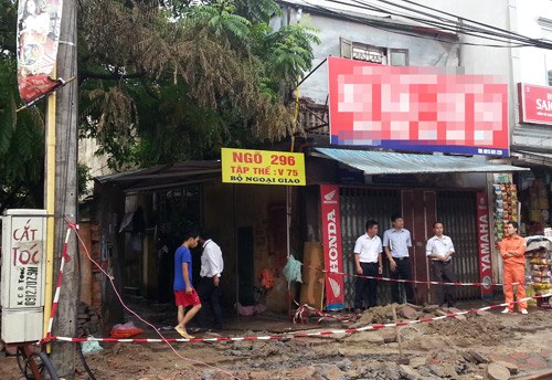 Khoan trúng dây điện, công nhân cháy như đuốc 1