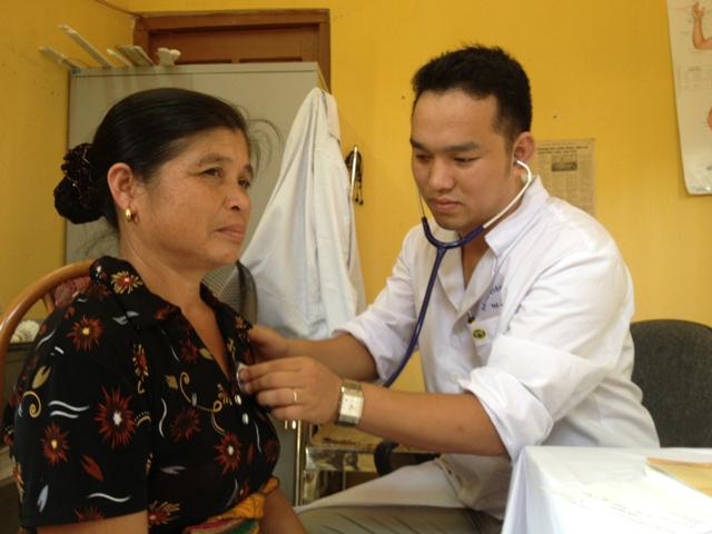 “Sức khỏe vùng cao” đến với đồng bào dân tộc 4