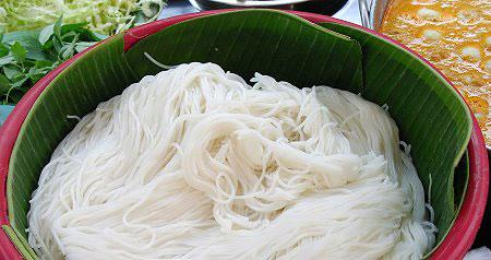 Nhận biết bún nhiễm chất phát quang Tinopal 1