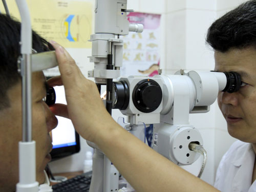 Đau mắt đỏ lây lan trên diện rộng 1