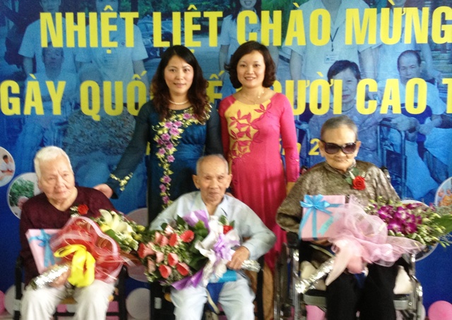 Đẩy mạnh hoạt động chăm sóc người cao tuổi 2