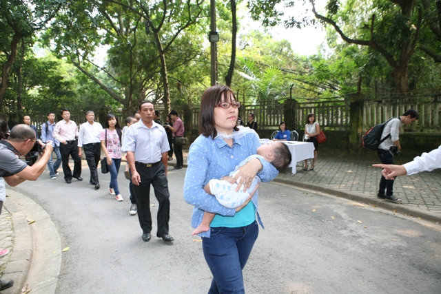 Hàng nghìn người thành kính viếng Đại tướng Võ Nguyên Giáp 5
