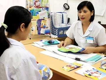 Báo động 7,3 triệu “bà mẹ” dưới 18 tuổi mỗi năm 1