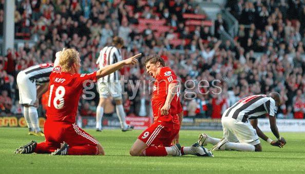 Torres ghi bàn giúp Liverpool có chiến thắng đầu tiên trong mùa giải. Ảnh: Getty