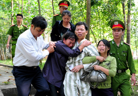 Được tự do sau hơn 10 năm thụ án oan vì kẻ sát nhân bất ngờ đầu thú 1