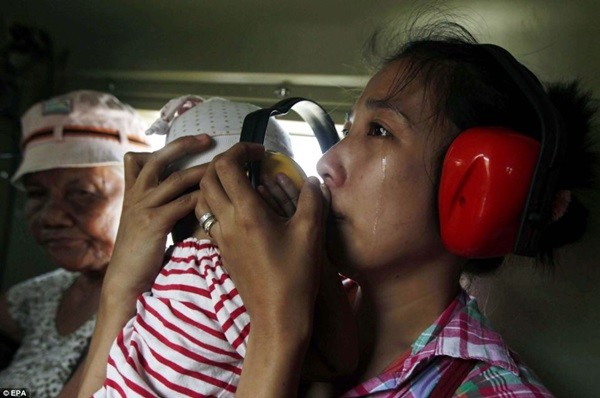 Gần một nửa số thi thể trong siêu bão Haiyan là trẻ em 1 Gần một nửa số thi thể trong siêu bão Haiyan là trẻ em 1